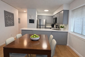 5 Linden St, Unit 2E in Hackensack, NJ - Building Photo - Building Photo