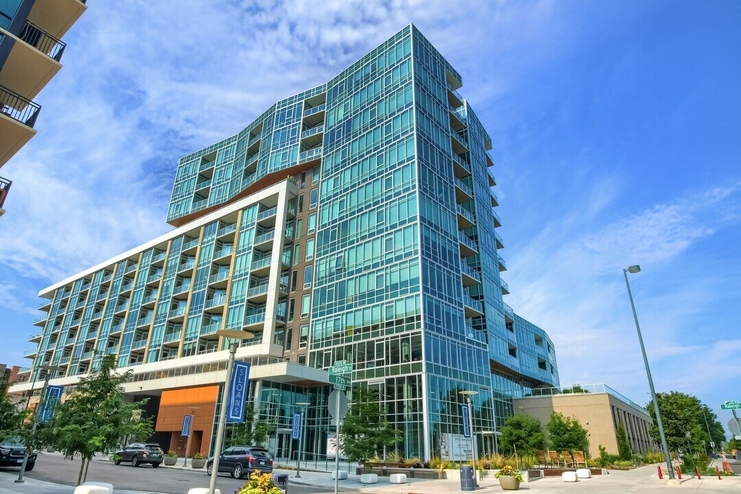 4200 W 17th Ave in Denver, CO - Building Photo