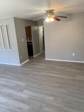 514 Wilson Bridge Dr, Unit B1 in Oxon Hill, MD - Foto de edificio - Building Photo