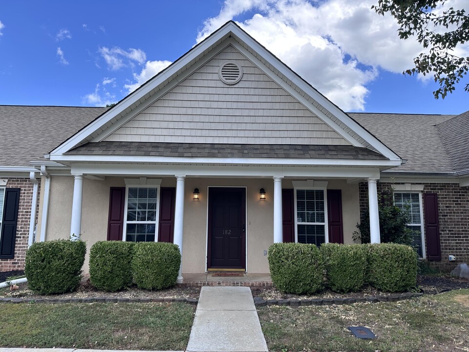 182 Orchard Way in North Augusta, SC - Building Photo