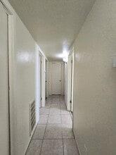 2553 S Holloway Ave, Unit 102 in Fresno, CA - Building Photo - Building Photo