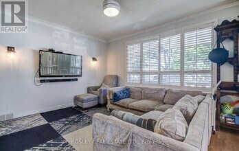 40 Lady Bank Rd in Toronto, ON - Building Photo - Building Photo