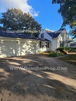 8707 Blaisdell Ave S in Minneapolis, MN - Building Photo