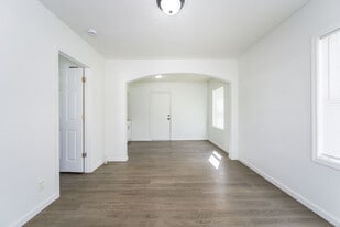 836 N Oliver St in Wichita, KS - Building Photo