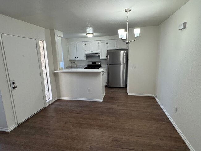 15338 Gundry Ave in Paramount, CA - Building Photo - Building Photo