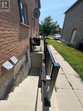 5965 River Grove Ave in Mississauga, ON - Building Photo - Building Photo