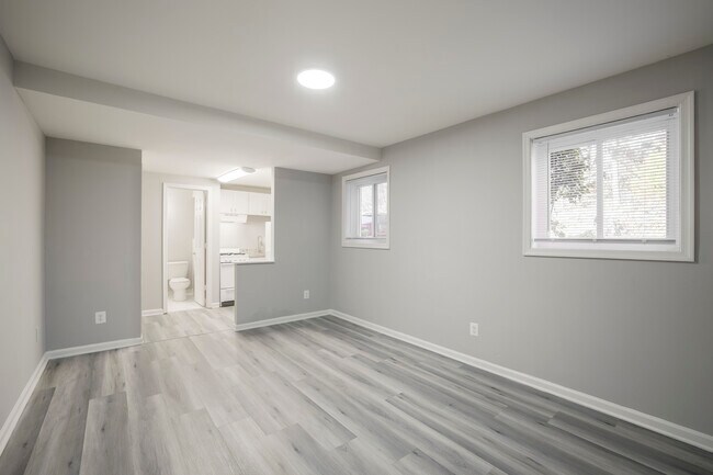 Friendship Place Apartments in Woodbridge, VA - Foto de edificio - Interior Photo