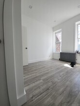 60-80 54th Pl in Queens, NY - Building Photo - Building Photo