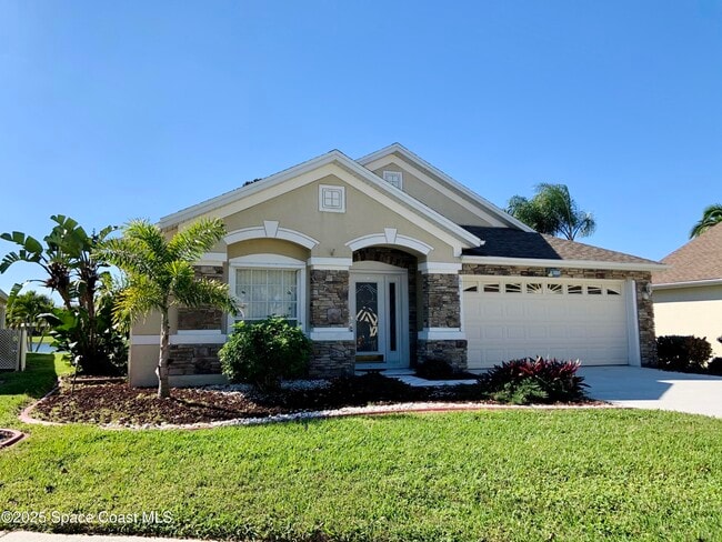 property at 1213 Foxridge Pl