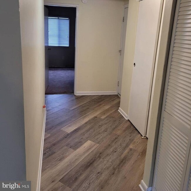 1605 Meadowview Ln in Mont Clare, PA - Building Photo - Building Photo