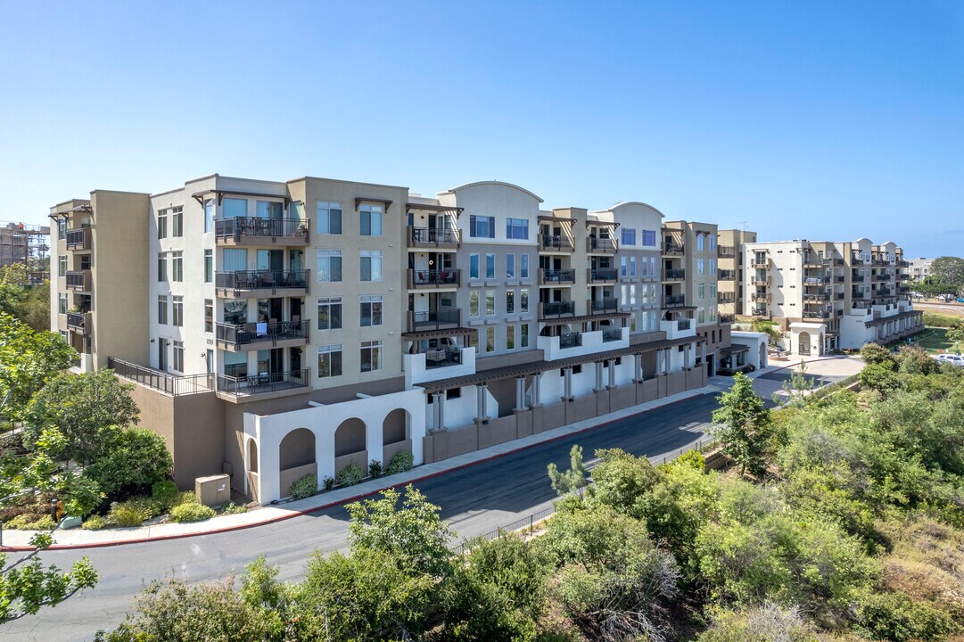 Seacliff in Oceanside, CA - Building Photo