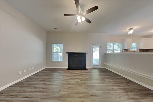 1420 Rocky Shoals Ln in Suwanee, GA - Building Photo - Building Photo