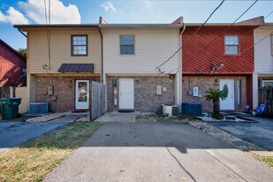 337 Woodham Ct in Fort Walton Beach, FL - Building Photo