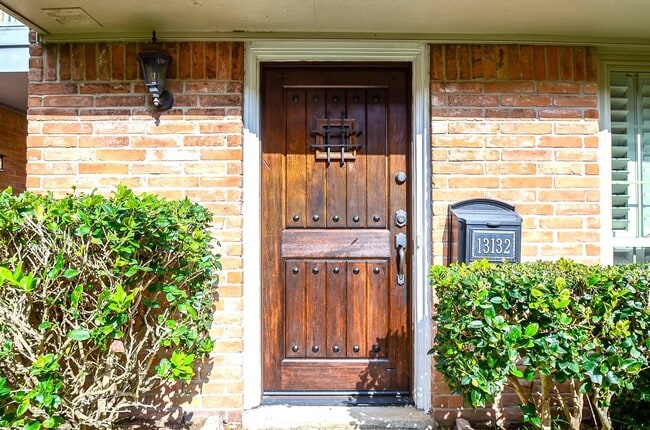 property at 13132 Trail Hollow Dr