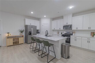 112 S Broyles Ave in Fayetteville, AR - Building Photo - Building Photo