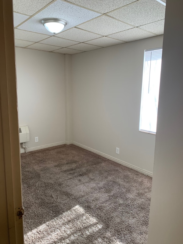 57 W Vine St in Tooele, UT - Foto de edificio - Building Photo