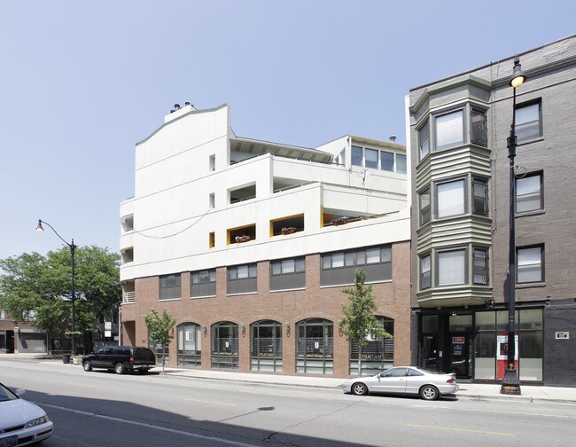 2535 N Lincoln Ave in Chicago, IL - Building Photo - Building Photo