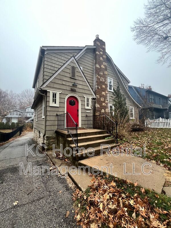 5633 Oak St in Kansas City, MO - Building Photo - Building Photo