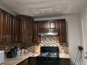 213 E Park St, Unit A in Ontario, CA - Foto de edificio - Building Photo