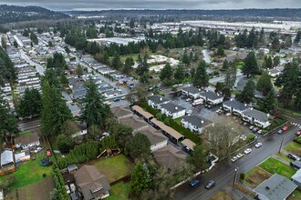 607 29th St SE in Auburn, WA - Foto de edificio - Building Photo