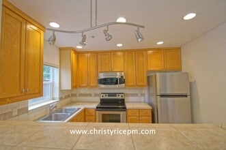 4315 Issaquah-Pine Lake Rd SE in Sammamish, WA - Building Photo - Building Photo