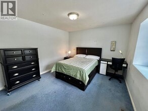 4864 Watling St in Burnaby, BC - Building Photo - Building Photo