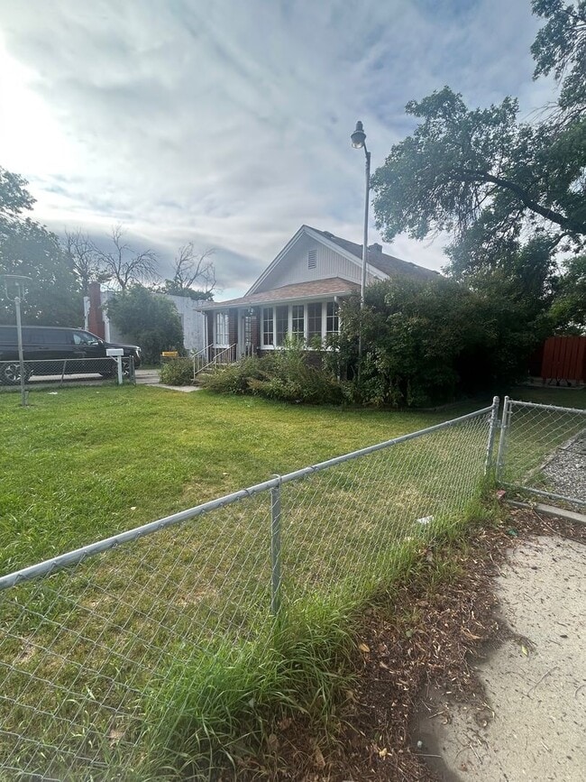 property at 1036 Lewis Ave