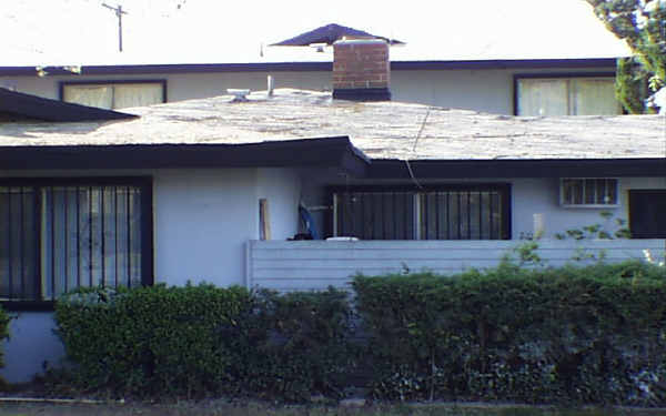 3509 E 21st St in San Bernardino, CA - Foto de edificio