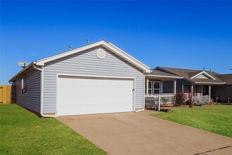 10401 Aberdeen Dr in Yukon, OK - Building Photo - Building Photo