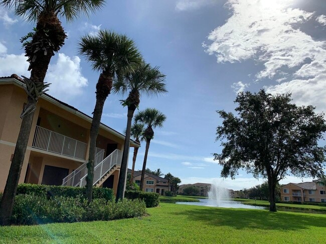 141 SW Palm Dr in Port St. Lucie, FL - Building Photo - Building Photo