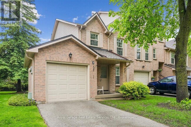 property at 2272-2272 Mowat Ave