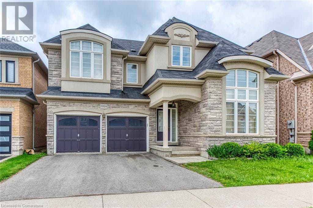 3324 Cline St in Burlington, ON - Building Photo