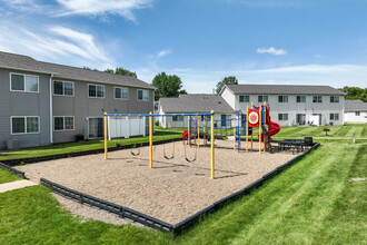 Georgetowne Homes in Rochester, MN - Foto de edificio - Building Photo