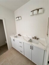 2591 Bonano Ct in Las Vegas, NV - Building Photo - Building Photo
