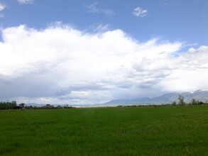 22285 Frontage Rd in Belgrade, MT - Building Photo - Building Photo