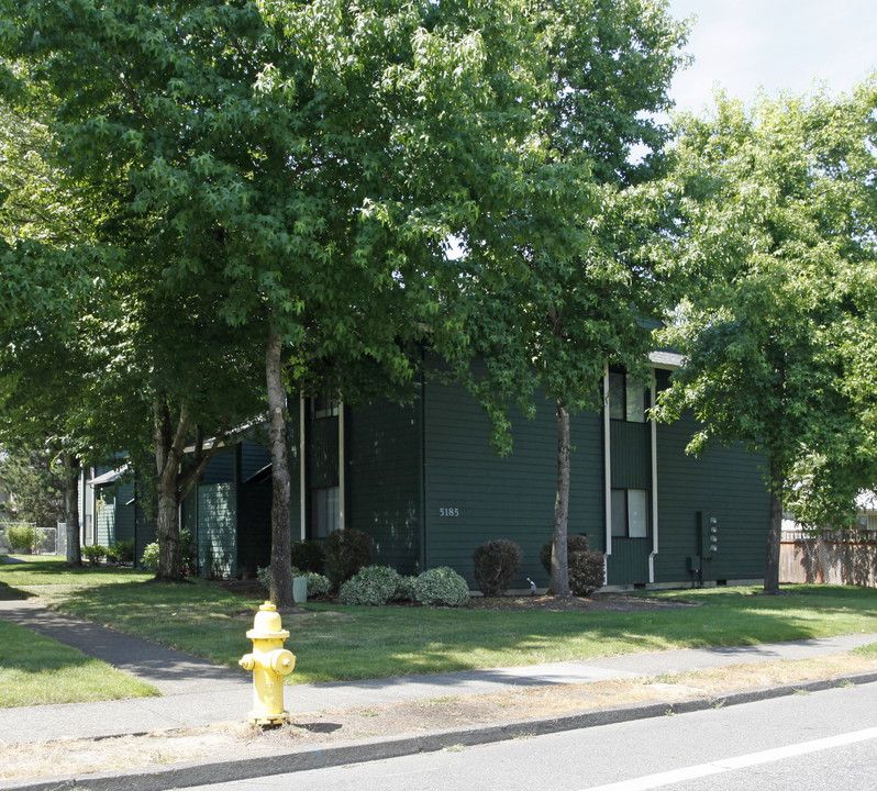 Maple View Apartments in Beaverton, OR - Foto de edificio