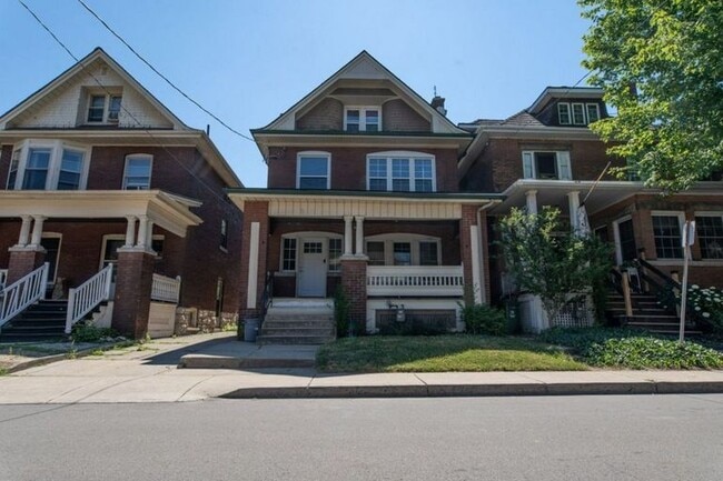 property at 109 Spadina Ave