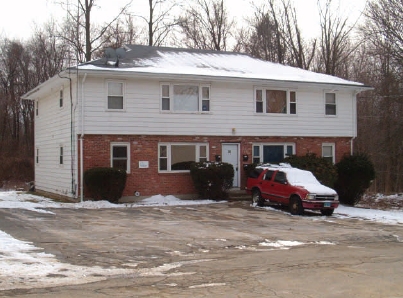 31 Shagbark Rd in Waterbury, CT - Building Photo