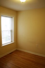 4806 N Kentucky Ave, Unit 1 in Chicago, IL - Building Photo - Building Photo