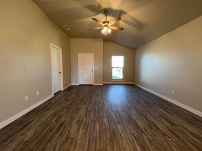 3214 Aberdeen Ave in Wolfforth, TX - Building Photo - Building Photo