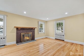 215 Middlesex Turnpike in Woodbridge Township, NJ - Building Photo - Building Photo