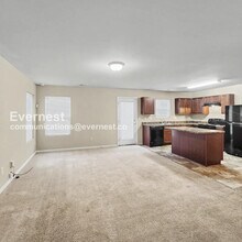 1578 Onalee Dr in Hampton, GA - Building Photo - Building Photo