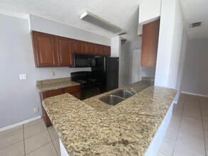 1065 S Hiawassee Rd in Orlando, FL - Building Photo - Building Photo