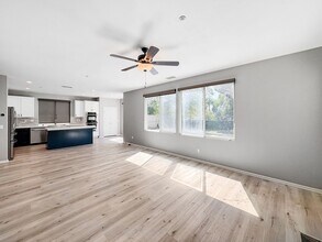 1051 Woodcrest Ln in Vista, CA - Building Photo - Building Photo