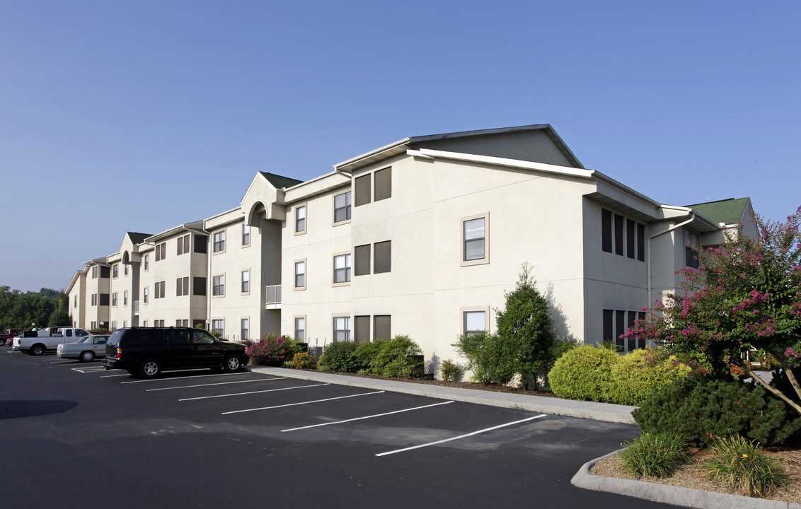 Riverwalk Apartments in Sevierville, TN - Foto de edificio