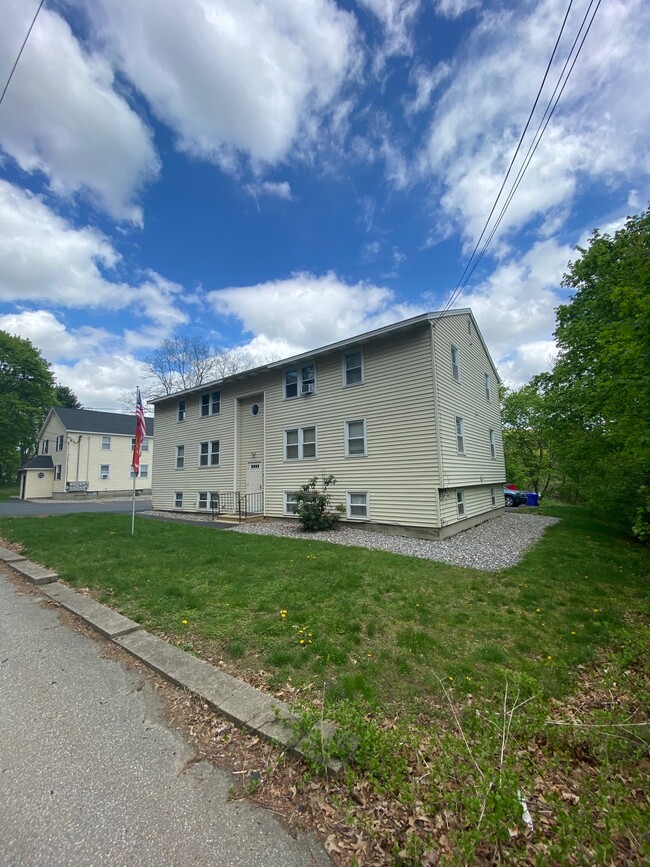 851 Mammoth Rd, Unit 3N
