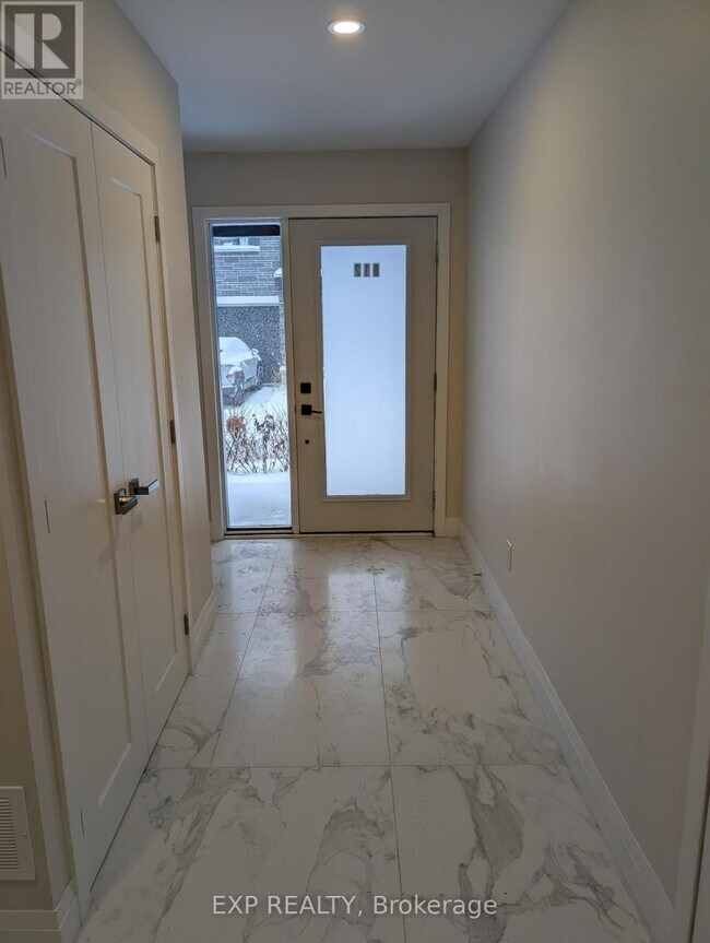 812 Star Private in Ottawa, ON - Building Photo - Building Photo