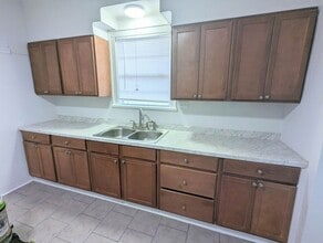 2224 Magnolia St in Texarkana, TX - Building Photo - Building Photo