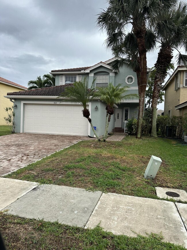 5012 Starblaze Dr in Greenacres, FL - Building Photo - Building Photo