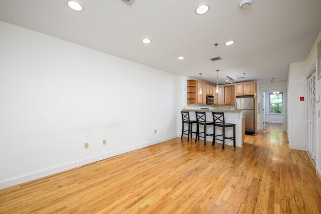 912 Park Ave in Hoboken, NJ - Building Photo - Building Photo